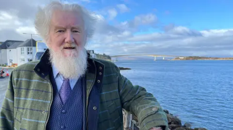 A bridge, 130 convictions and a 30-year fight: The tolls that made criminals of islanders