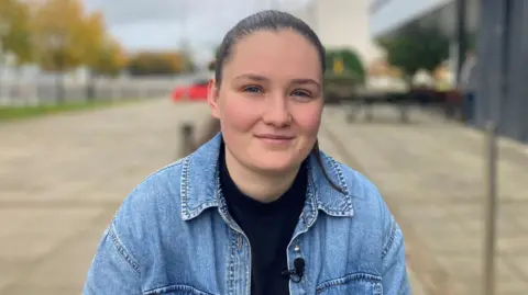 Swearing driving lesson sensation hits the road to acting career